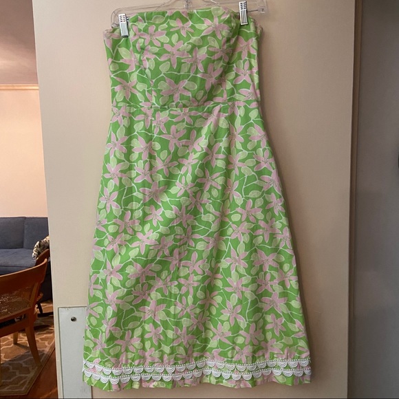 Lilly Pulitzer Dresses & Skirts - Lilly Pulitzer pink & green strapless summer dress